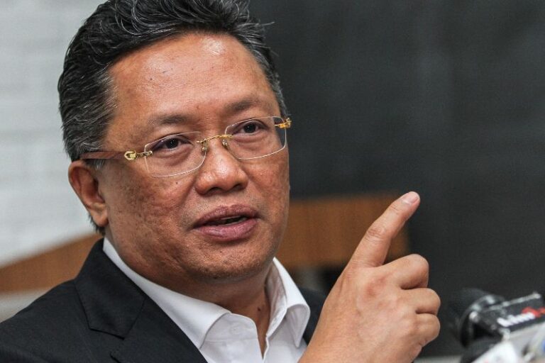 Datuk-Seri-Abdul-Rahman-Dahlan-Credit-Nestia
