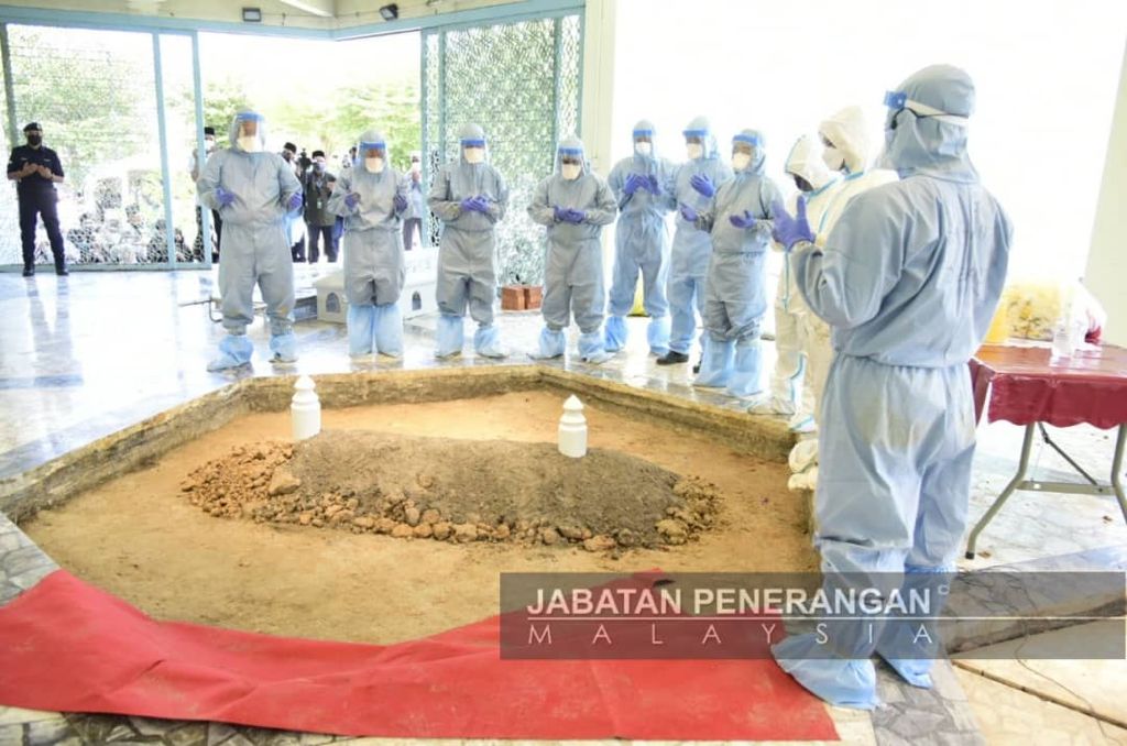 Jenazah Tun Sakaran selamat dikebumikan di Makam Pahlawan Masjid Negeri Sabah