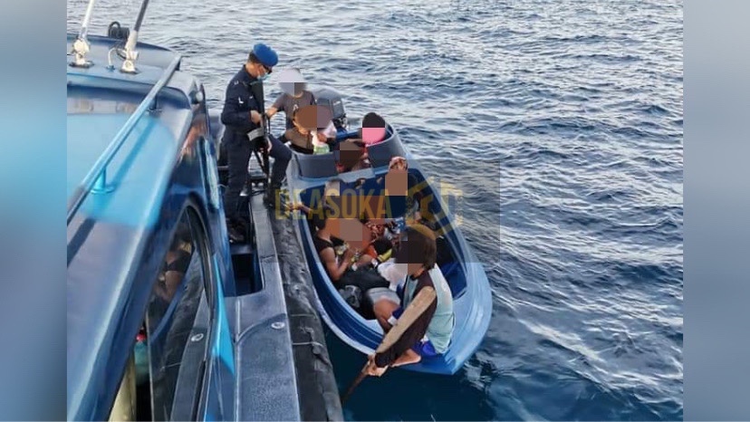 11 warga asing diusir keluar dari perairan negara