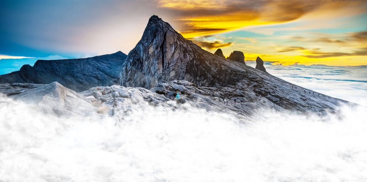 Boleh daki Gunung Kinabalu mulai hari ini