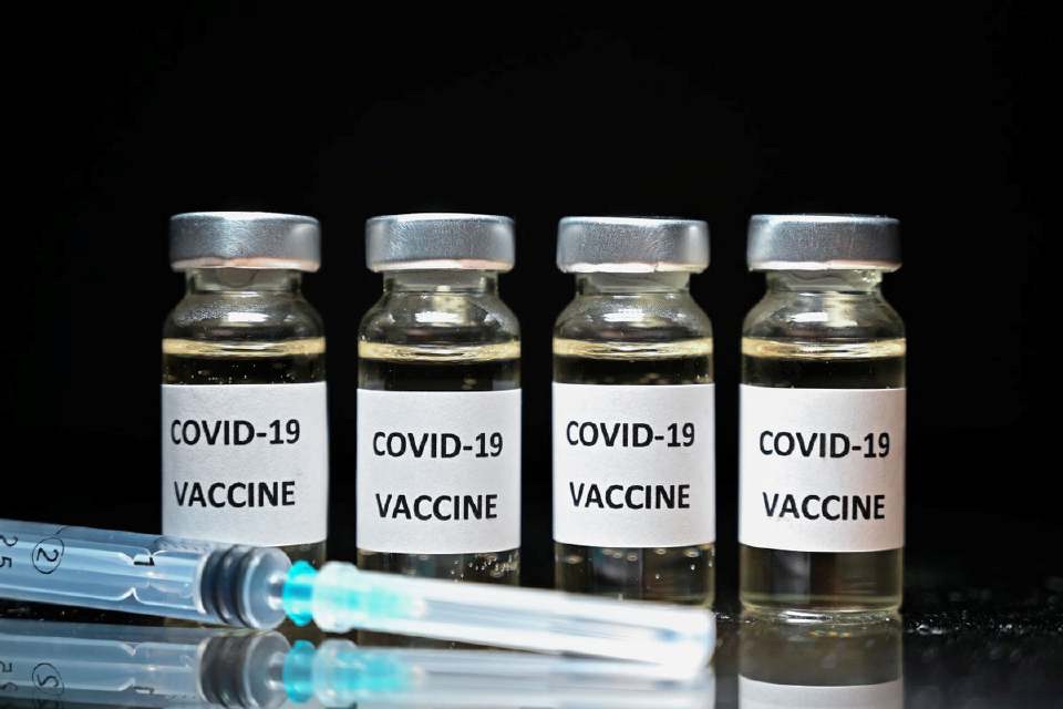 Dos penggalak vaksin Covid-19 dibuka kepada warga emas mulai esok