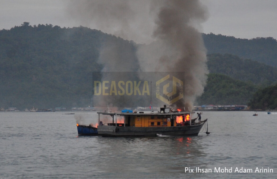 Dua bot nelayan, kedai runcit terbakar