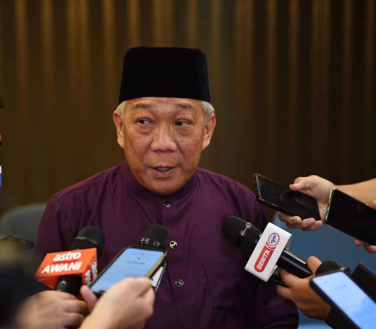 bung moktar