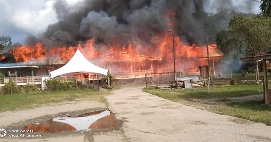Klinik Kesihatan Mansiat musnah terbakar