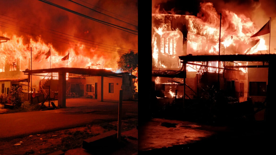 10 rumah musnah terbakar di Kampung Contoh
