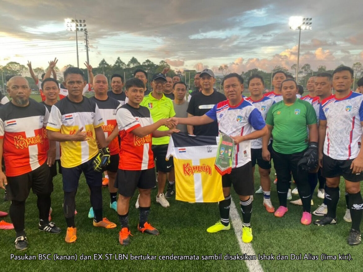 Perlawanan EX ST Labuan dan Bingkorian Soccer Club bantu Junaidi Tuah