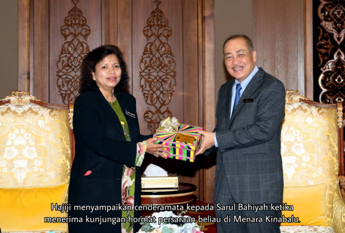 Hajiji terima kunjungan persaraan Setiausaha Persekutuan Sabah