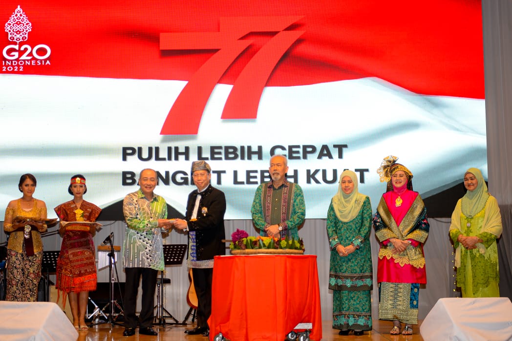 Tun Juhar, Hajiji hadiri sambutan Ulang Tahun ke-77 Kemerdekaan Indonesia