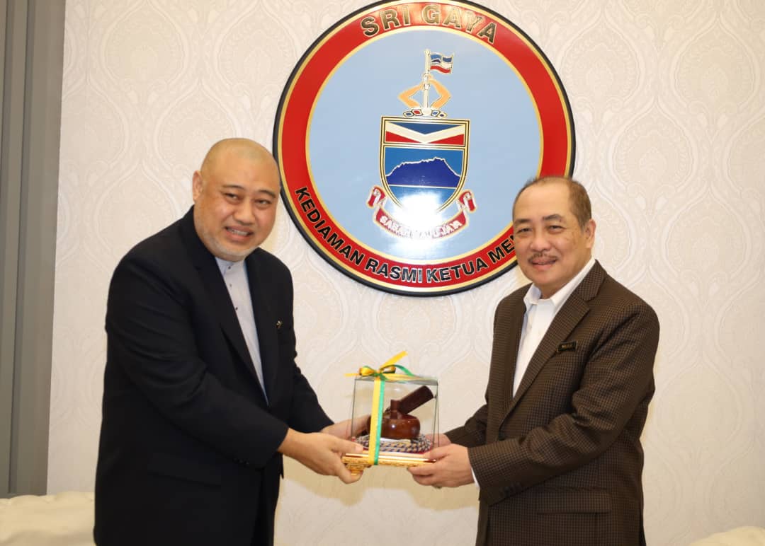 Hajiji terima kunjungan hormat Menteri Kebudayaan, Belia dan Sukan Brunei