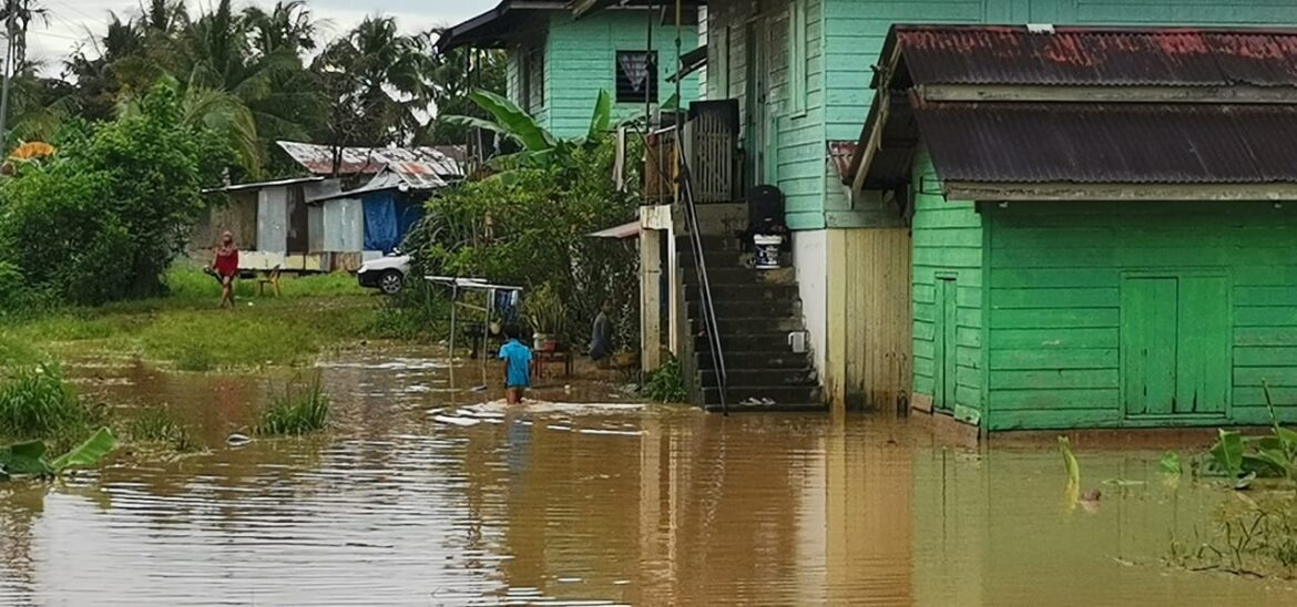 Penampang, Beaufort dilanda banjir