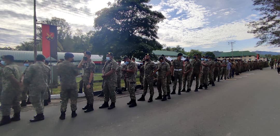 PRU15: Proses pengundian awal di Kem Lok Kawi bermula