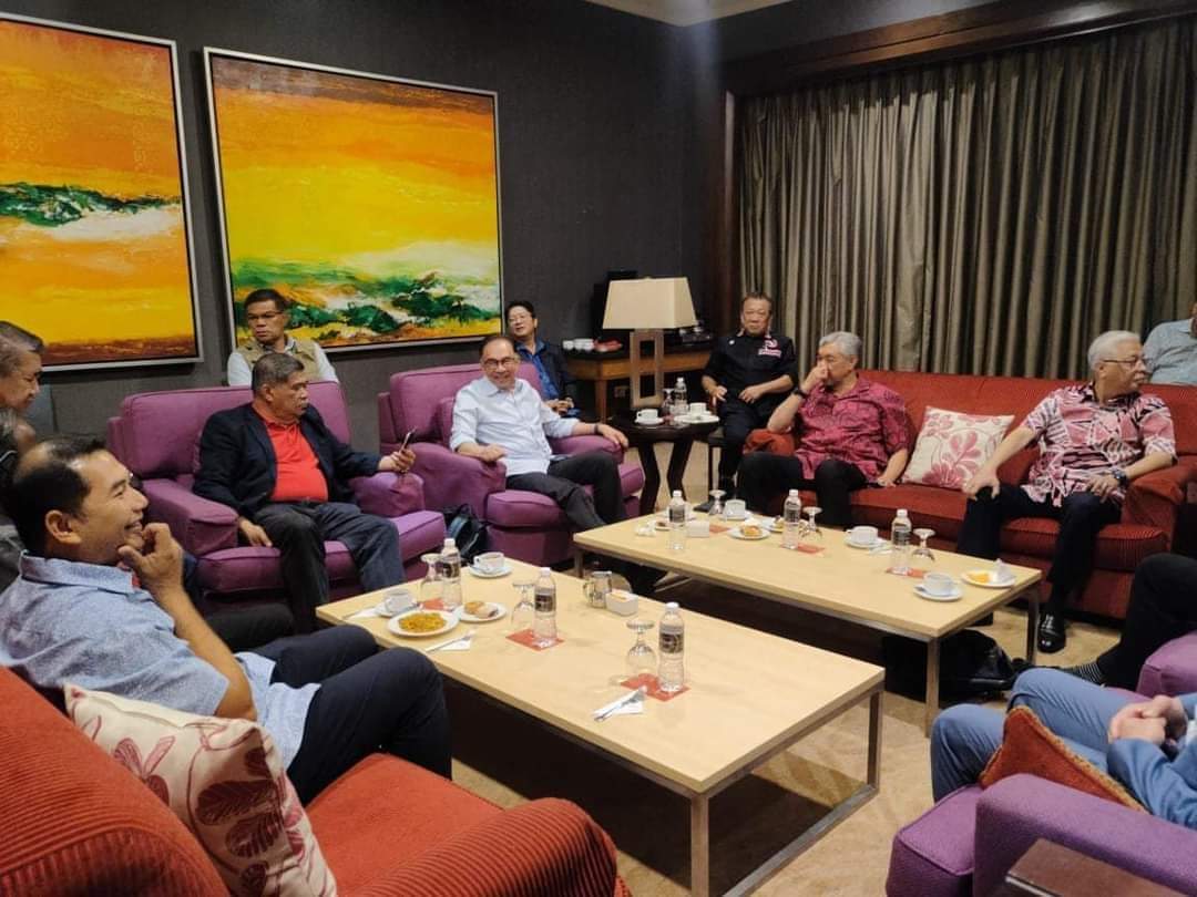 Pemimpin BN, PH adakan pertemuan di Kuala Lumpur