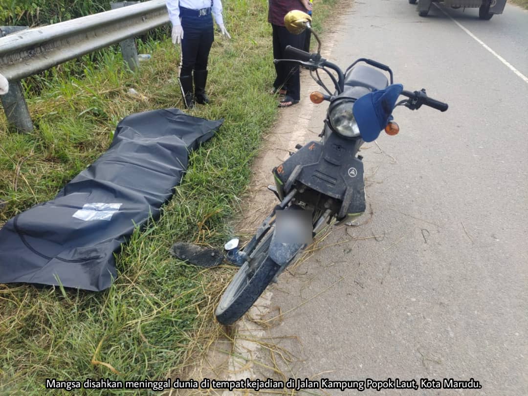 Lelaki maut, anak cedera motosikal langgar besi penghadang jalan