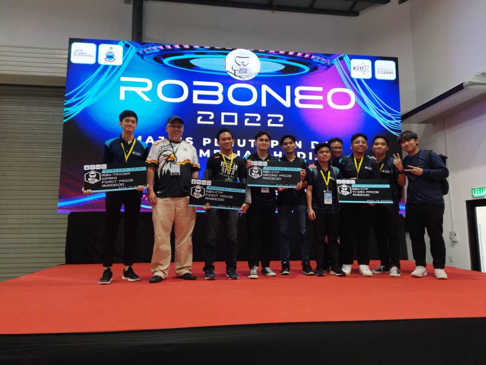 Peserta UMS menyerlah dalam pertandingan RoboNeo 2022