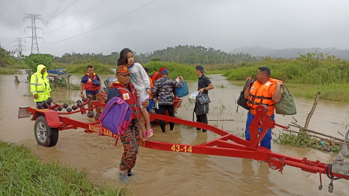 Mangsa fenomena air pasang, banjir cecah 236 orang
