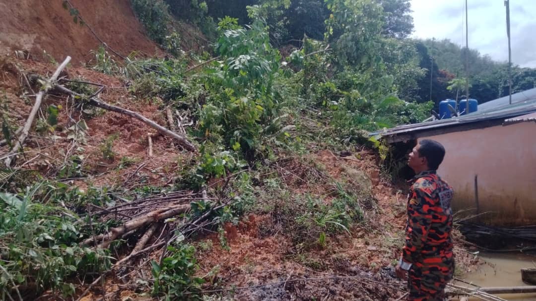 5 rumah penduduk terjejas akibat tanah runtuh di Matunggong