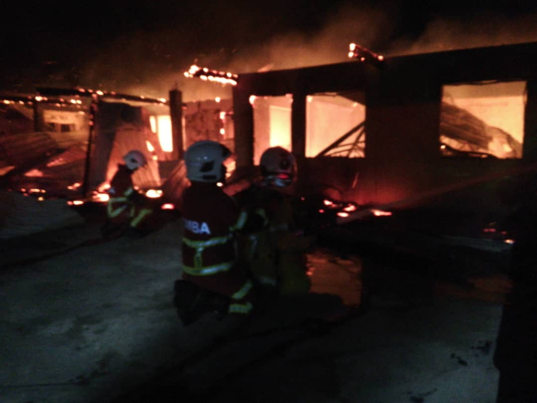 Asrama musnah terbakar di SK Kuala Abai