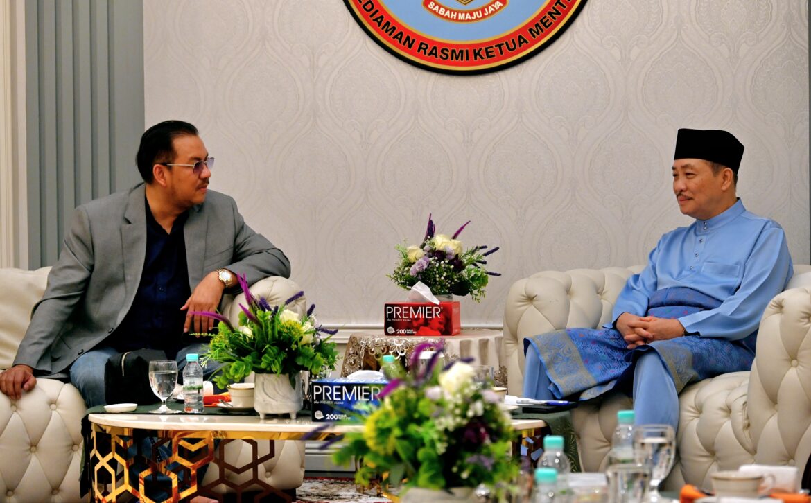 Hajiji terima kunjungan hormat Penasihat Komunitas Puisi Esai ASEAN, Denny JA