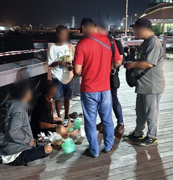 d8512c35-72f3-49a2-9292-be1d642d3263