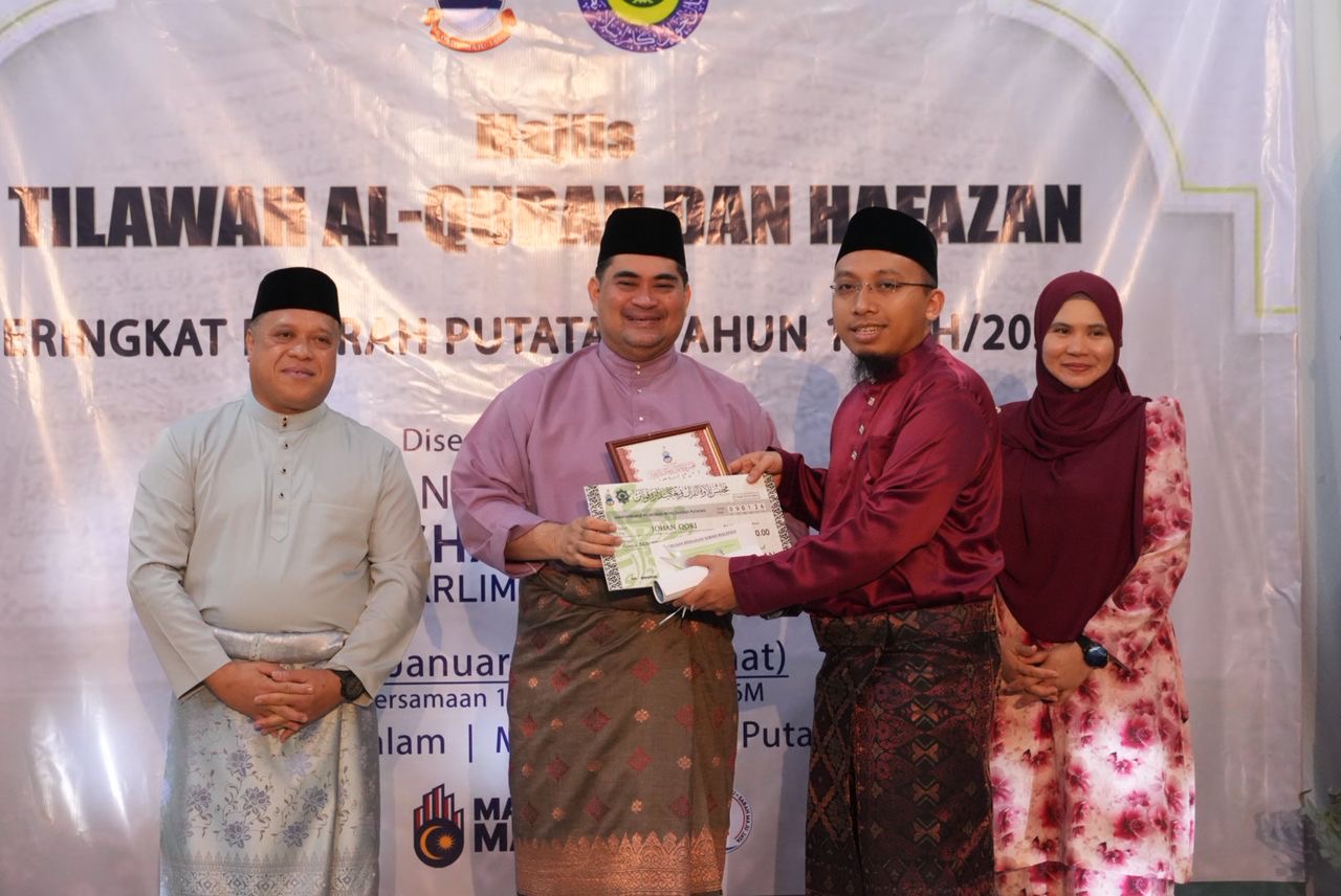 f517b541-f3a5-4a67-8c1e-2c82109cdc81