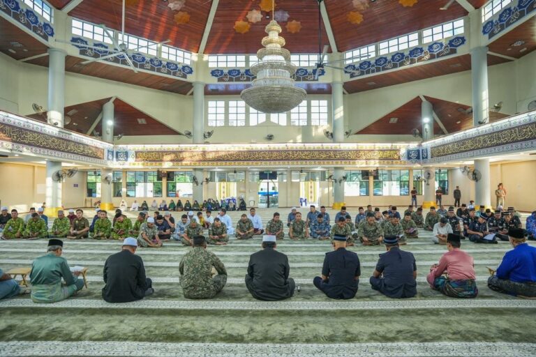 1ee8667c-a7a0-4079-b916-0d09d9a13118