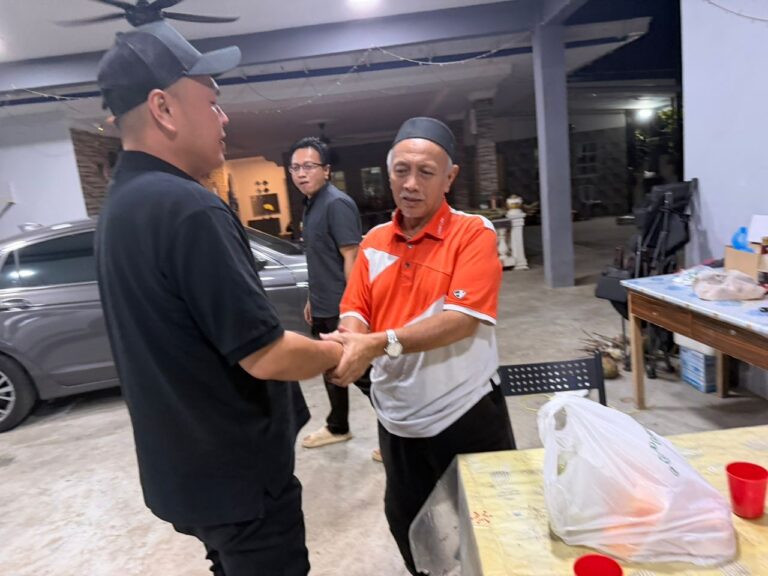 e7c63d74-3c7a-4c59-b038-ee3d025d4434