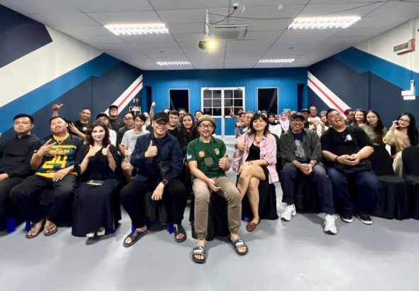 2fd1f741-9771-4d40-831a-190fcc1a70b1